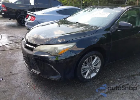 2017 Toyota Camry Se z USA, uszkodzony, nr VIN 4T1BF1FK4HU631209